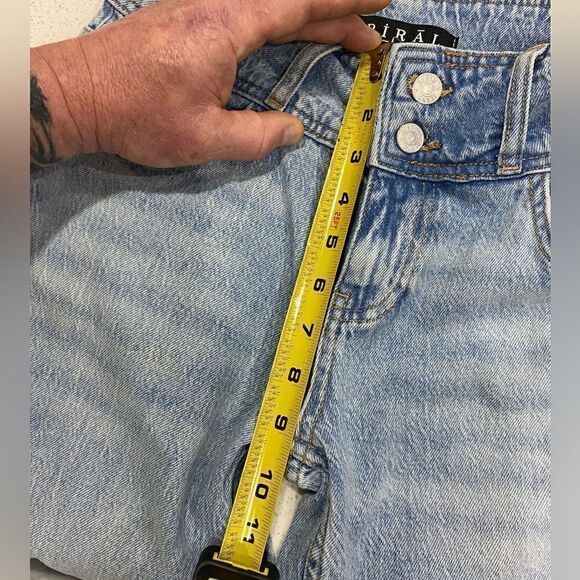 PIRAL 28x34 Mid Rise Stretch Flare Jeans Double Button Wide Leg Denim EUC - Picture 6 of 10
